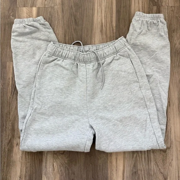 Alo Yoga Accolade Sweatpants Medium - Picture 2 of 8